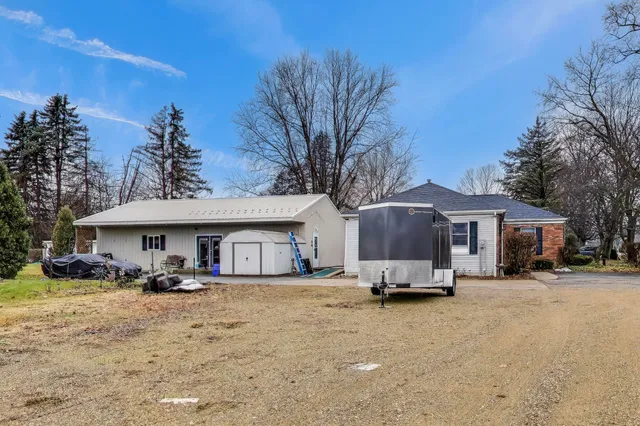 $485,000 | 22451 Highway 12, Edwardsburg, MI 49112