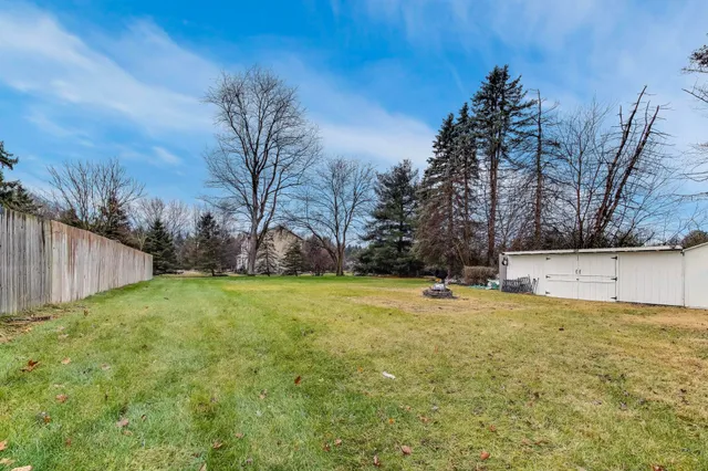 $485,000 | 22451 Highway 12, Edwardsburg, MI 49112