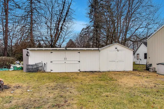 $485,000 | 22451 Highway 12, Edwardsburg, MI 49112