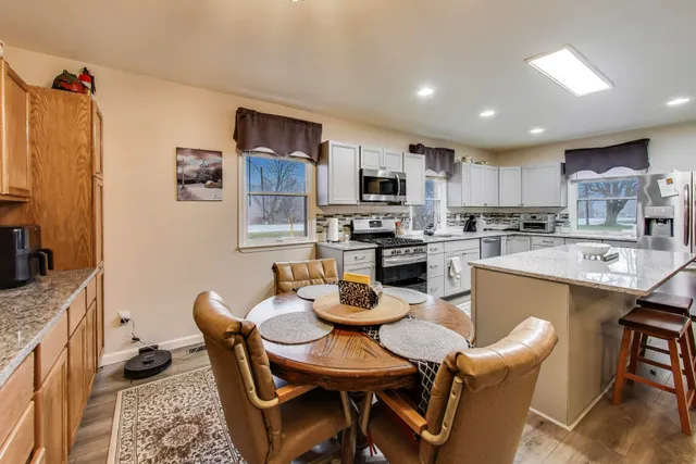 $485,000 | 22451 Highway 12, Edwardsburg, MI 49112