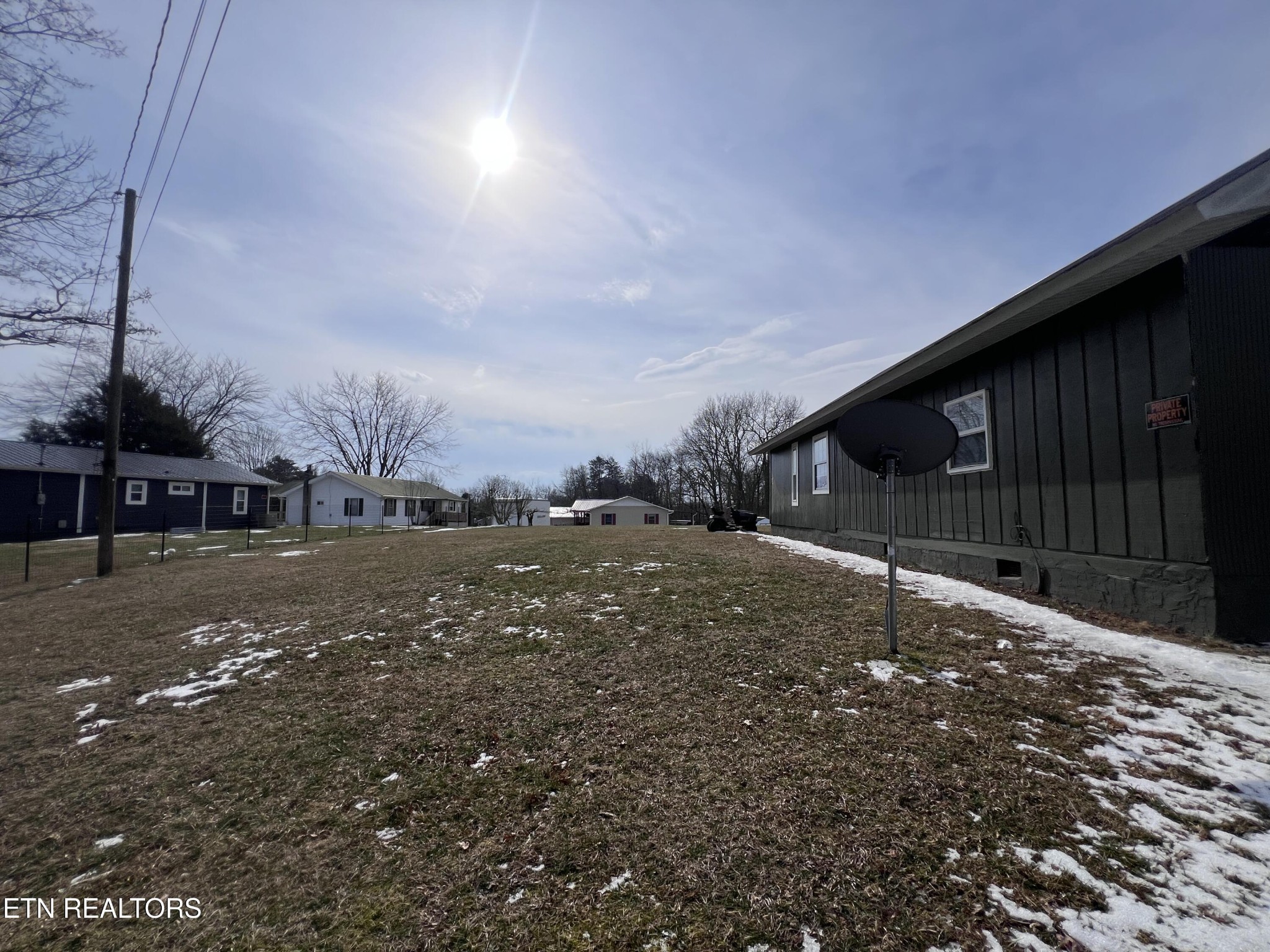 428 Patton Heights Circle Jamestown, TN 38556 - Photo 5 of 29 a backyard of a house