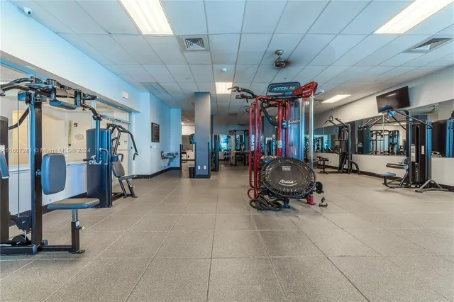 $2,400 | 2501 South Ocean Drive, Unit 303, Hollywood, FL 33019