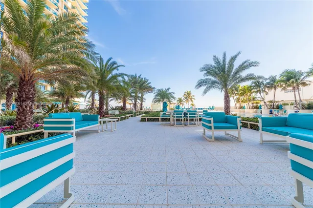 $2,400 | 2501 South Ocean Drive, Unit 303, Hollywood, FL 33019