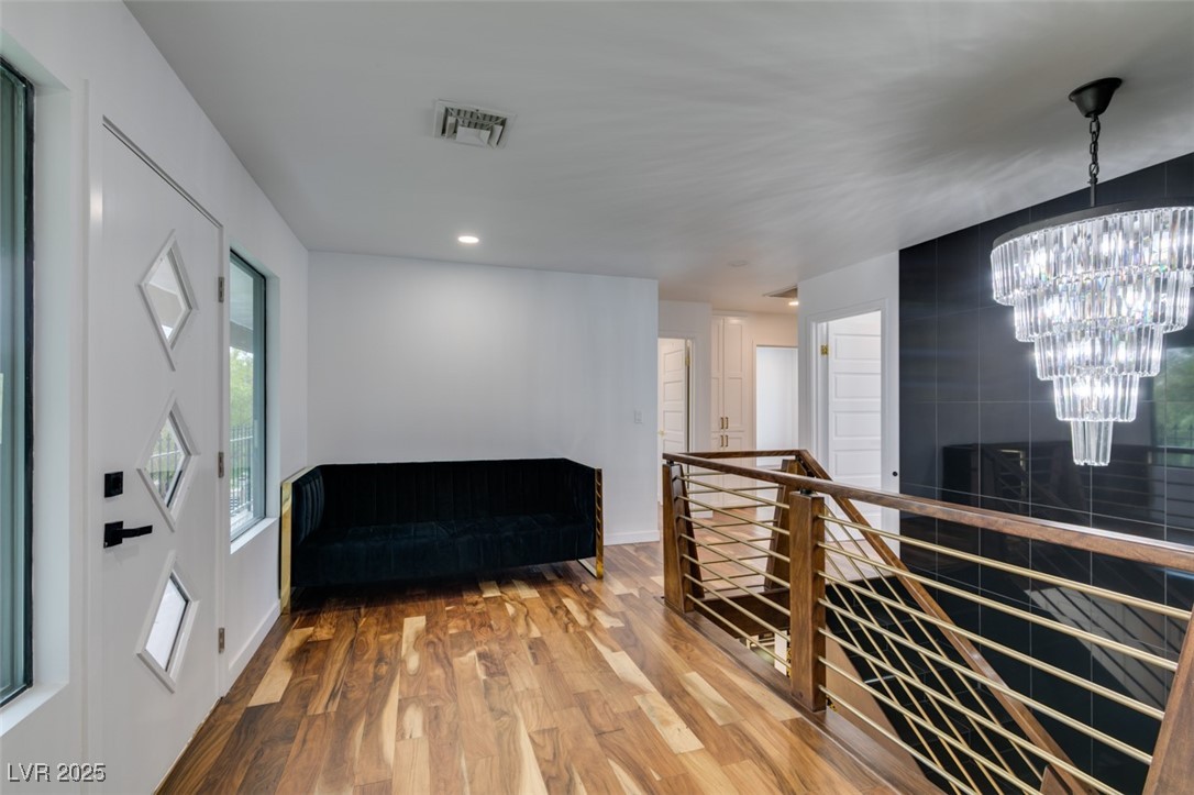 2875 Rosanna Street Las Vegas, NV 89117 - Photo 32 of 54 SITTING AREA