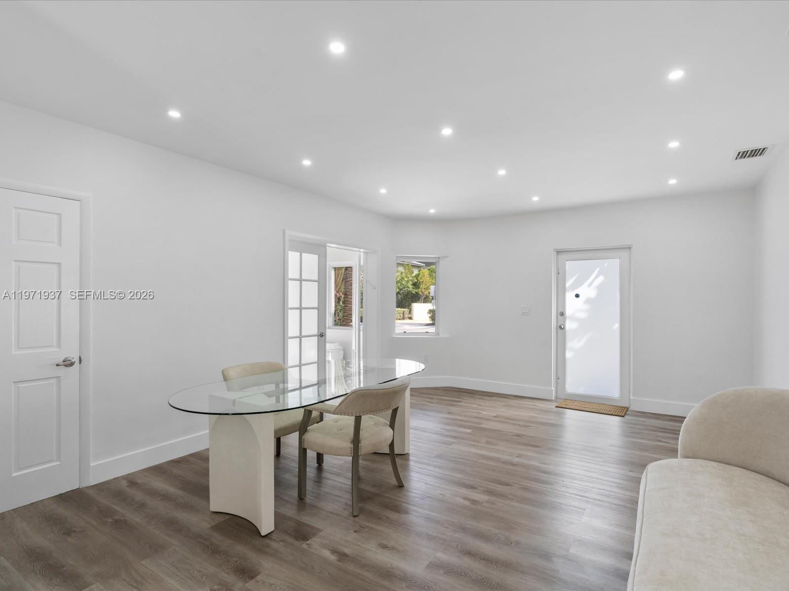 8934 Harding Avenue Surfside, FL 33154 - Photo 9 of 39 Gallery Image 9