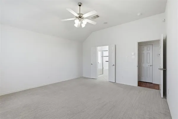 $2,800 | 6404 Parkside Drive, Arlington, TX 76001