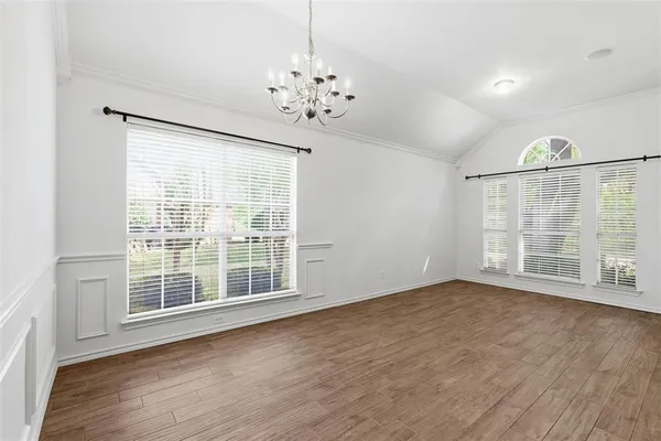 $2,800 | 6404 Parkside Drive, Arlington, TX 76001