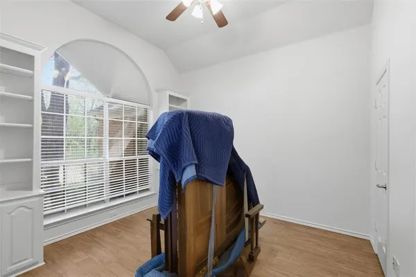 $2,800 | 6404 Parkside Drive, Arlington, TX 76001