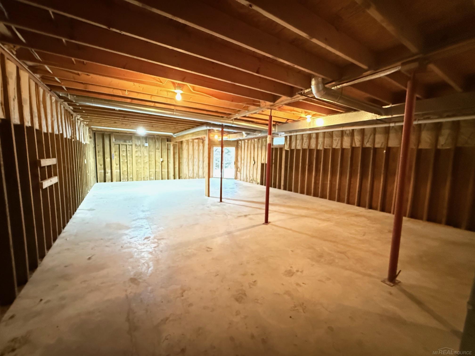 5750 Snay Road Palms, MI 48465 - Photo 34 of 47