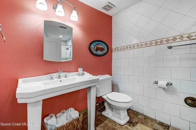 $3,397,777 | 6465 South Hwy A1A, Melbourne Beach, FL 32951