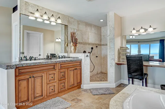 $3,397,777 | 6465 South Hwy A1A, Melbourne Beach, FL 32951