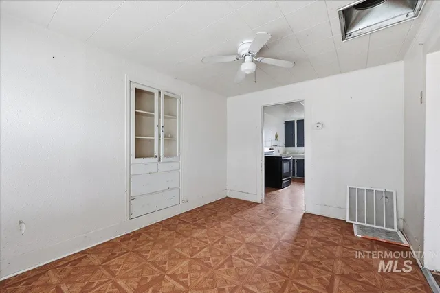 $204,900 | 217 3rd Street, Wilder, ID 83676