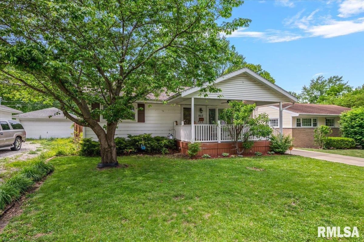 1613 North Schrader Avenue Springfield, IL 62702 - Photo 3 of 32