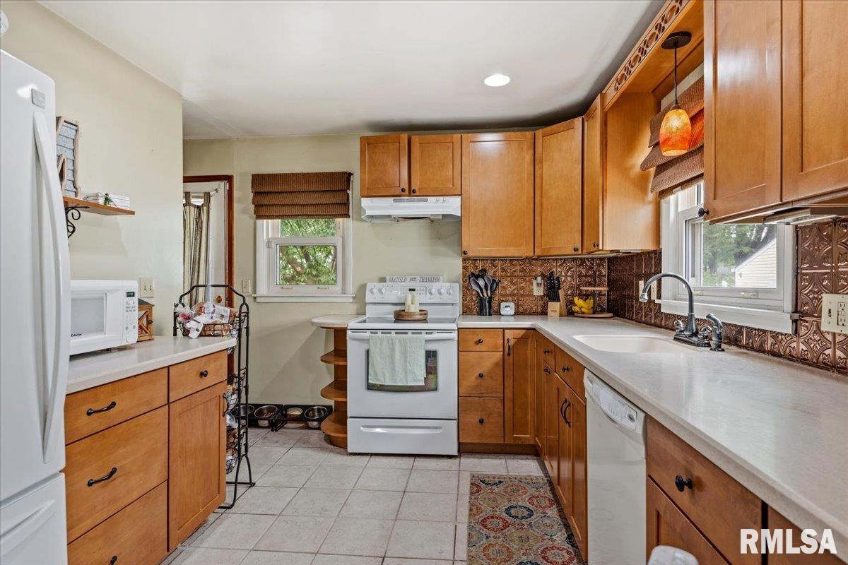 1613 North Schrader Avenue Springfield, IL 62702 - Photo 9 of 32