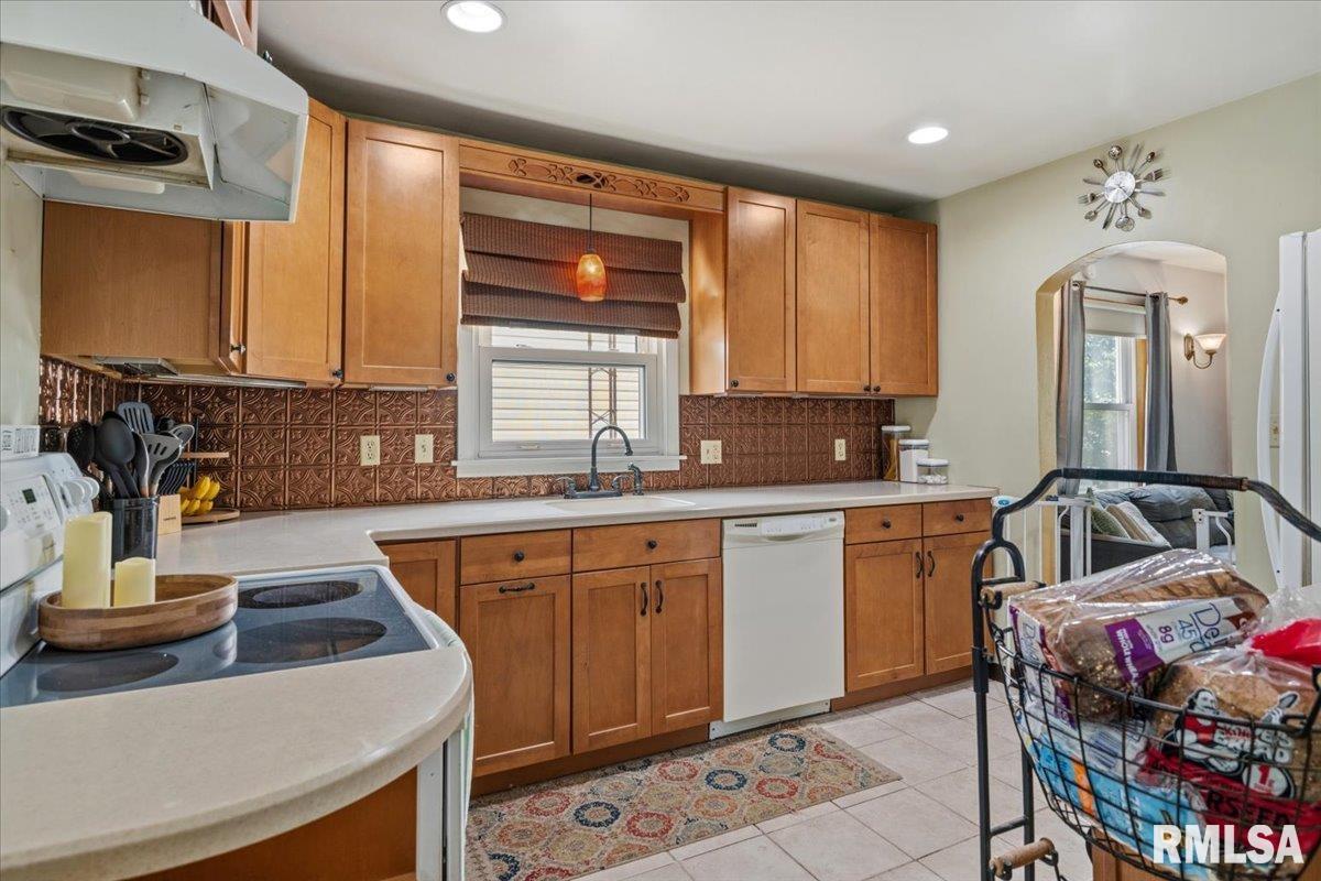 1613 North Schrader Avenue Springfield, IL 62702 - Photo 10 of 32