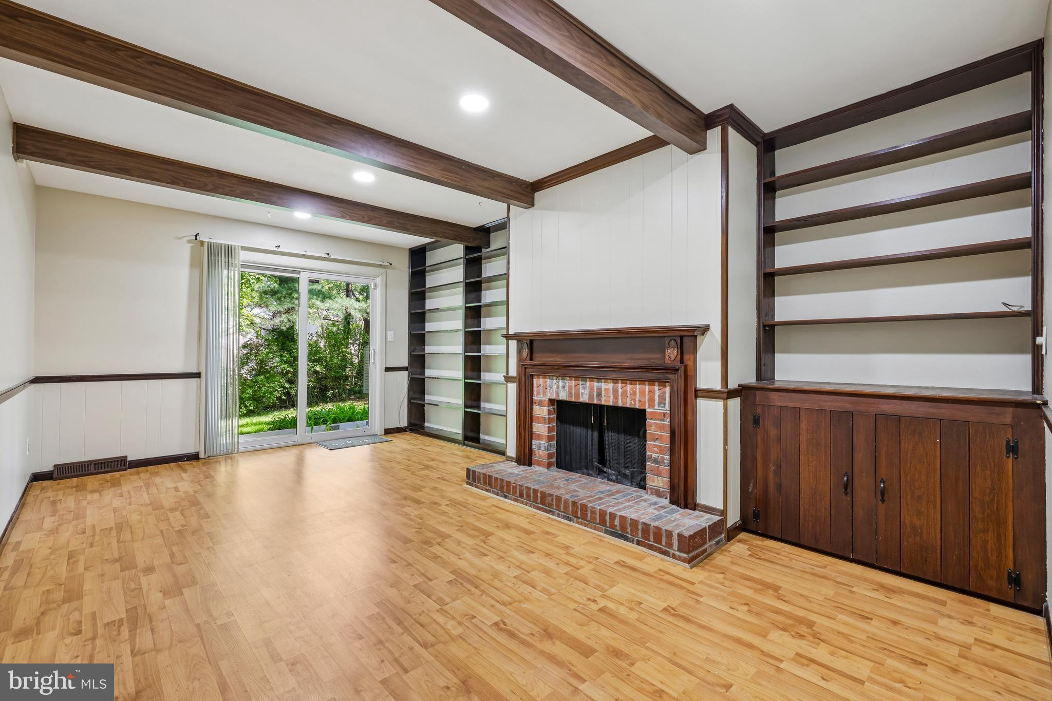 5233 Eliots Oak Road Columbia, MD 21044 - Photo 2 of 51 Family Room