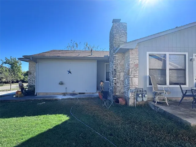 $339,990 | 2709 Sunny Lane, Taylor, TX 76574