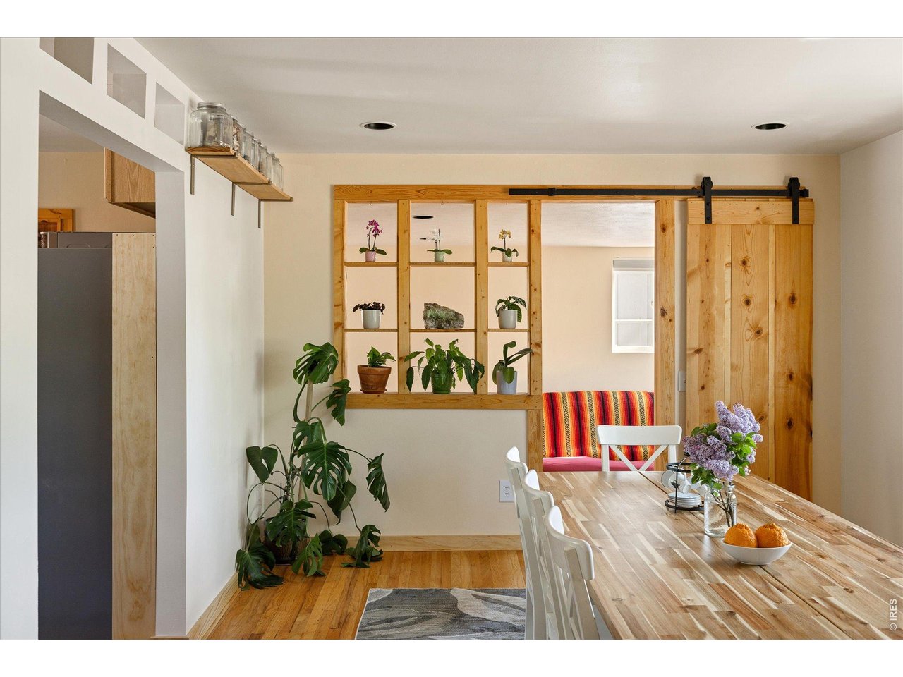340 28th Street Boulder, CO 80305 - Photo 7 of 40 Custom cut-outs and features throughout