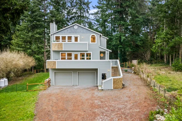 $719,999 | 945 Rowe Road, Camano Island, WA 98282