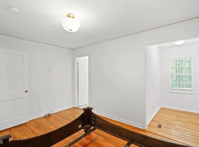 2371 Ben Hill Road Atlanta, GA 30344 - Photo 12 of 20