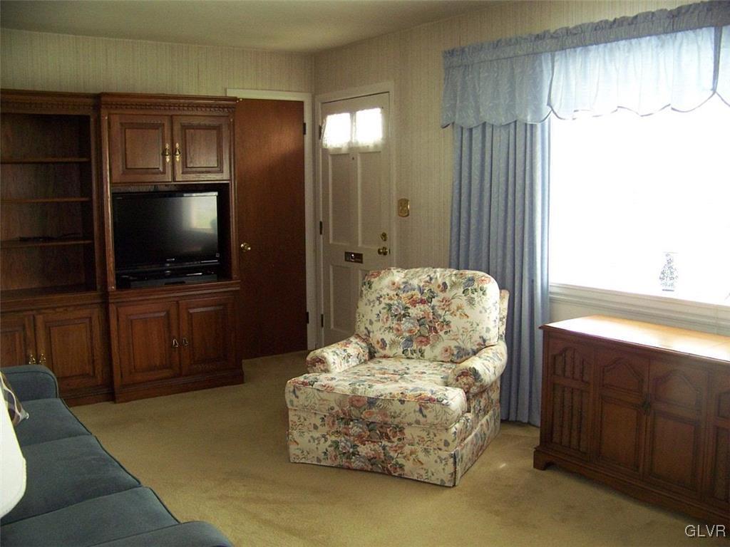 1338 Ridge Trail Easton, PA 18040 - Photo 8 of 20 Gallery Image 8