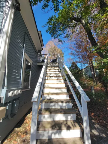 $1,995 | 75 Summer Street, Unit 2, Bristol, NH 03222