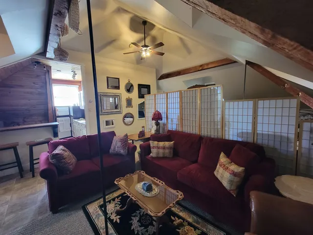 $1,995 | 75 Summer Street, Unit 2, Bristol, NH 03222