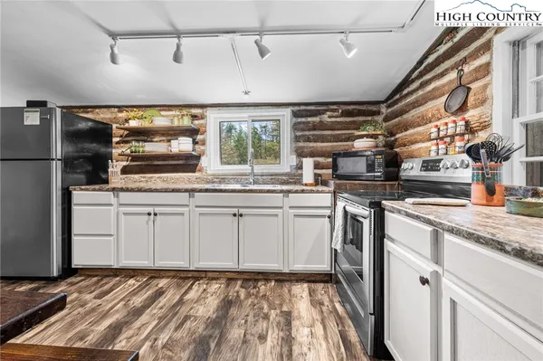 $240,000 | 245 Davenport Road, Spruce Pine, NC 28777