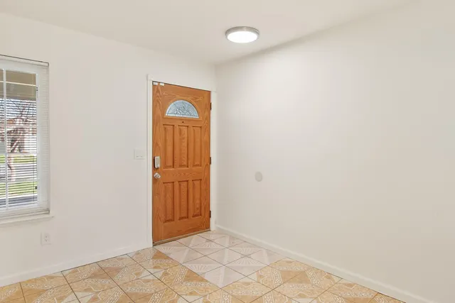 $420,000 | 1370 Old W Drive, Sacramento, CA 95834