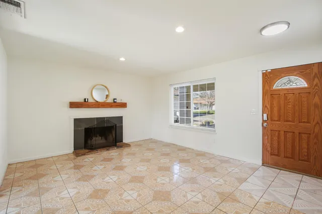 $420,000 | 1370 Old W Drive, Sacramento, CA 95834