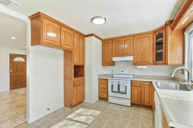 $420,000 | 1370 Old W Drive, Sacramento, CA 95834