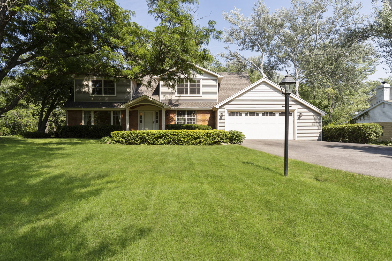 307 Roberts Road Inverness, IL 60067 - Photo 1 of 30