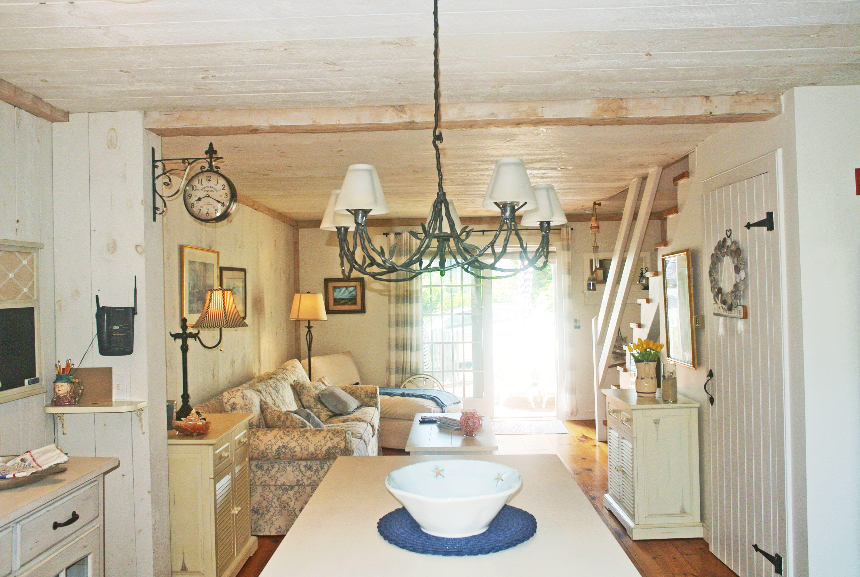 15 Hyannis Point Road Mashpee, MA 02649 - Photo 4 of 26 DSC_0768