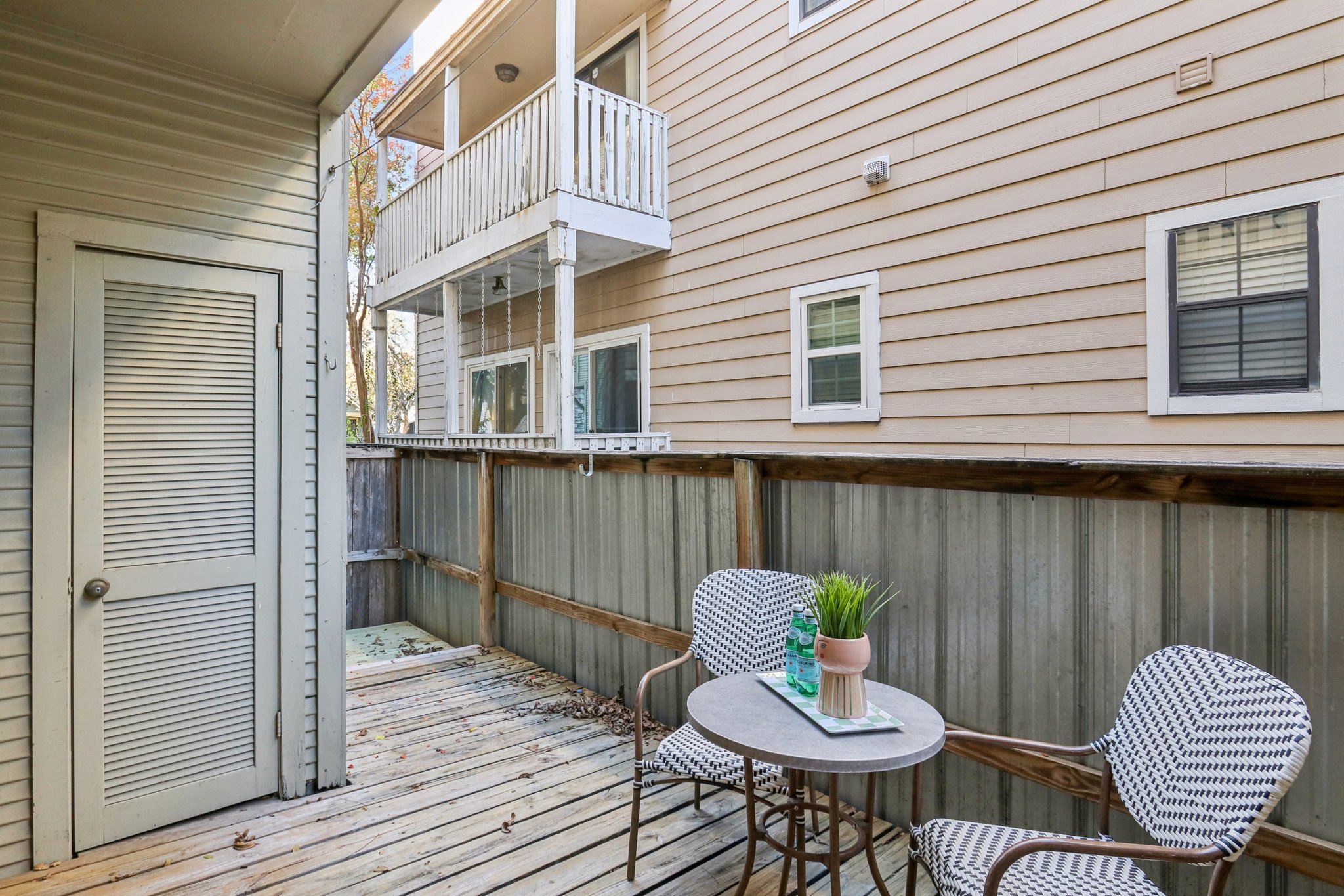 4401 Speedway, Unit 105 Austin, TX 78751 - Photo 34 of 38 a view of a patio with a table and chairs