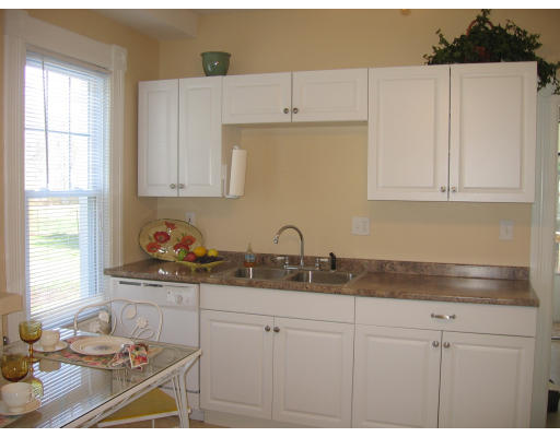 54 Maple Terrace West Springfield, MA 01089 - Photo 11 of 20 Gallery Image 11