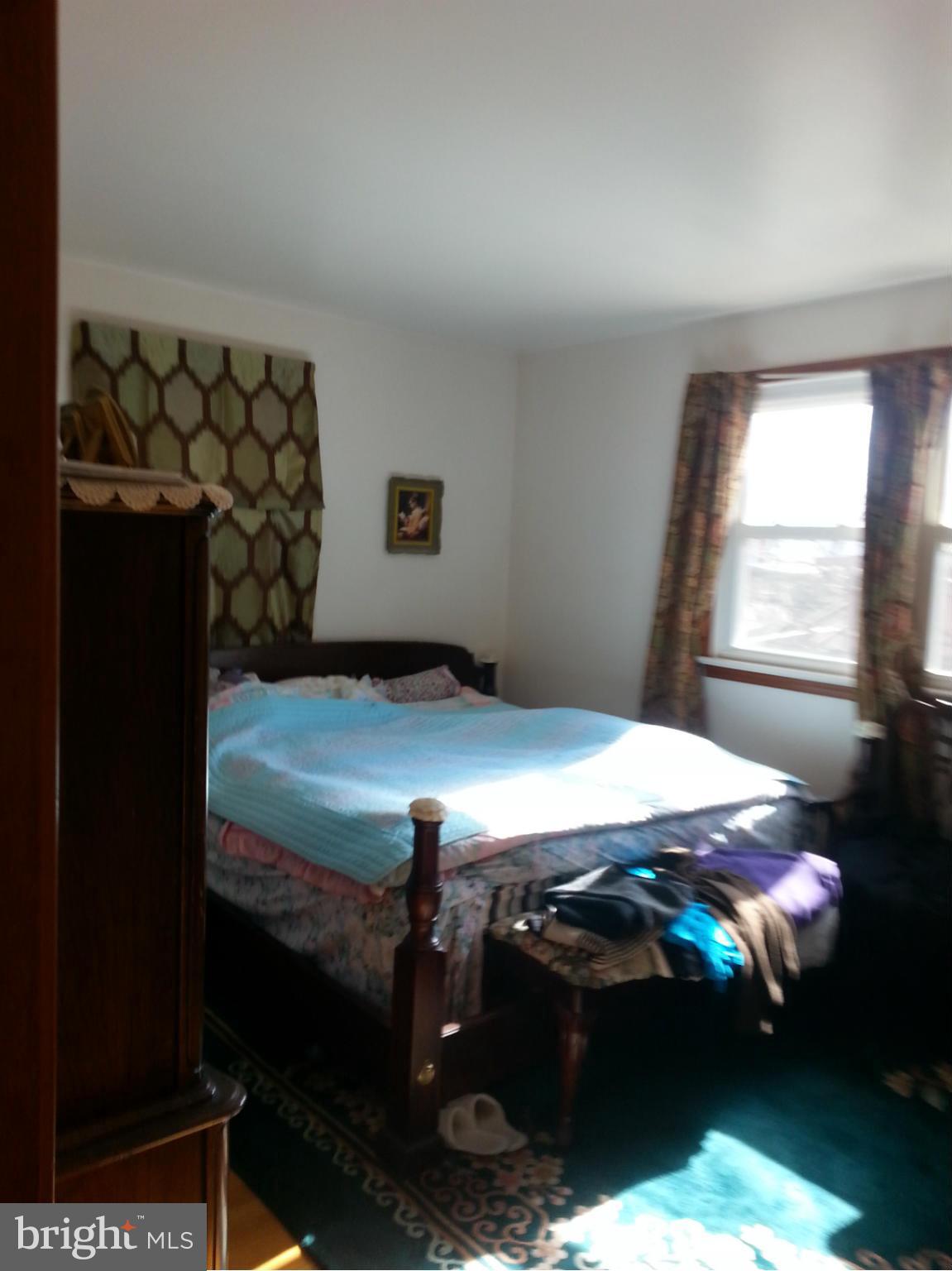 7411 Farnum Street Springfield, VA 22151 - Photo 7 of 8 Bedroom (Master)
