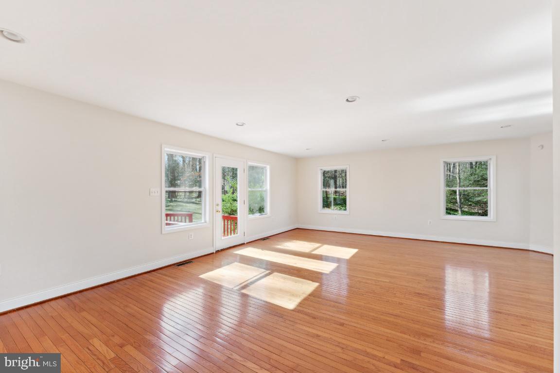 12308 Remington Drive Silver Spring, MD 20902 - Photo 25 of 48 Living Room