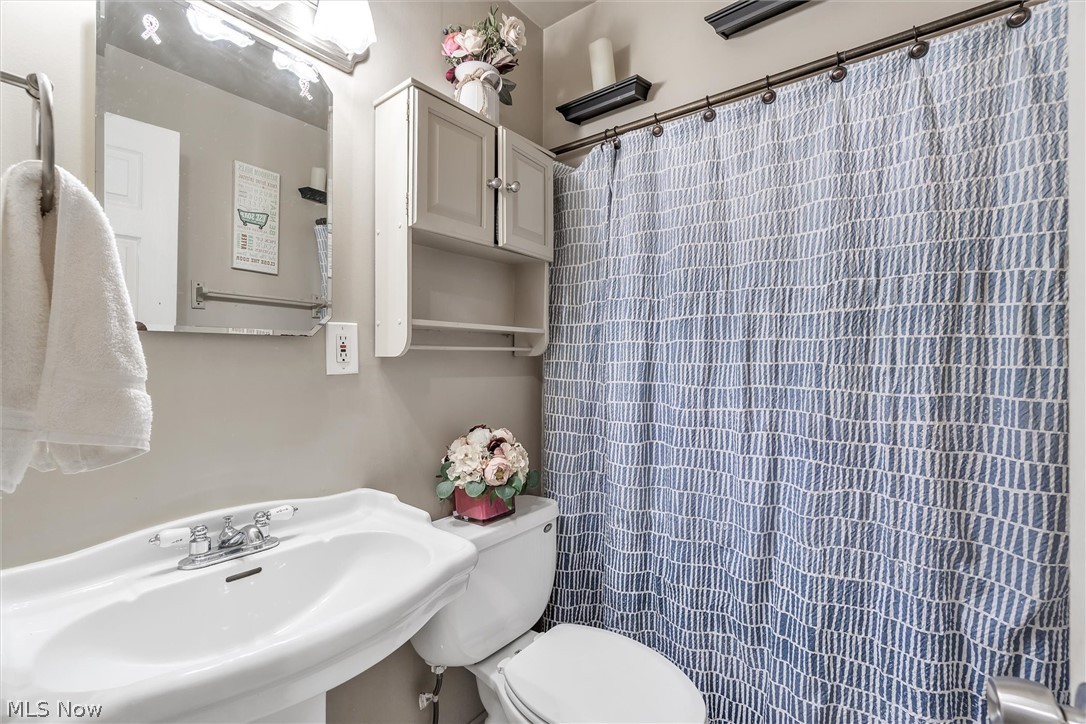 459 Rutland Street Akron, OH 44305 - Photo 11 of 33 Gallery Image 11