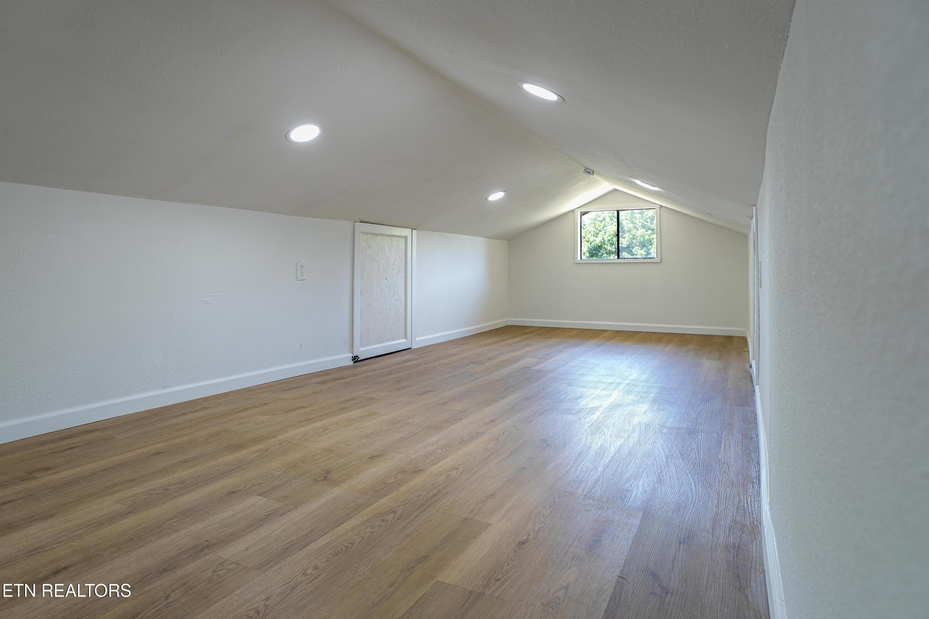 133 Wellington Circle Oak Ridge, TN 37830 - Photo 11 of 13 DSC01631-Edit