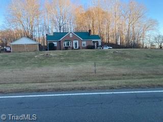 3391 Asbury Road Mount Airy, NC 27030 - Photo 3 of 39