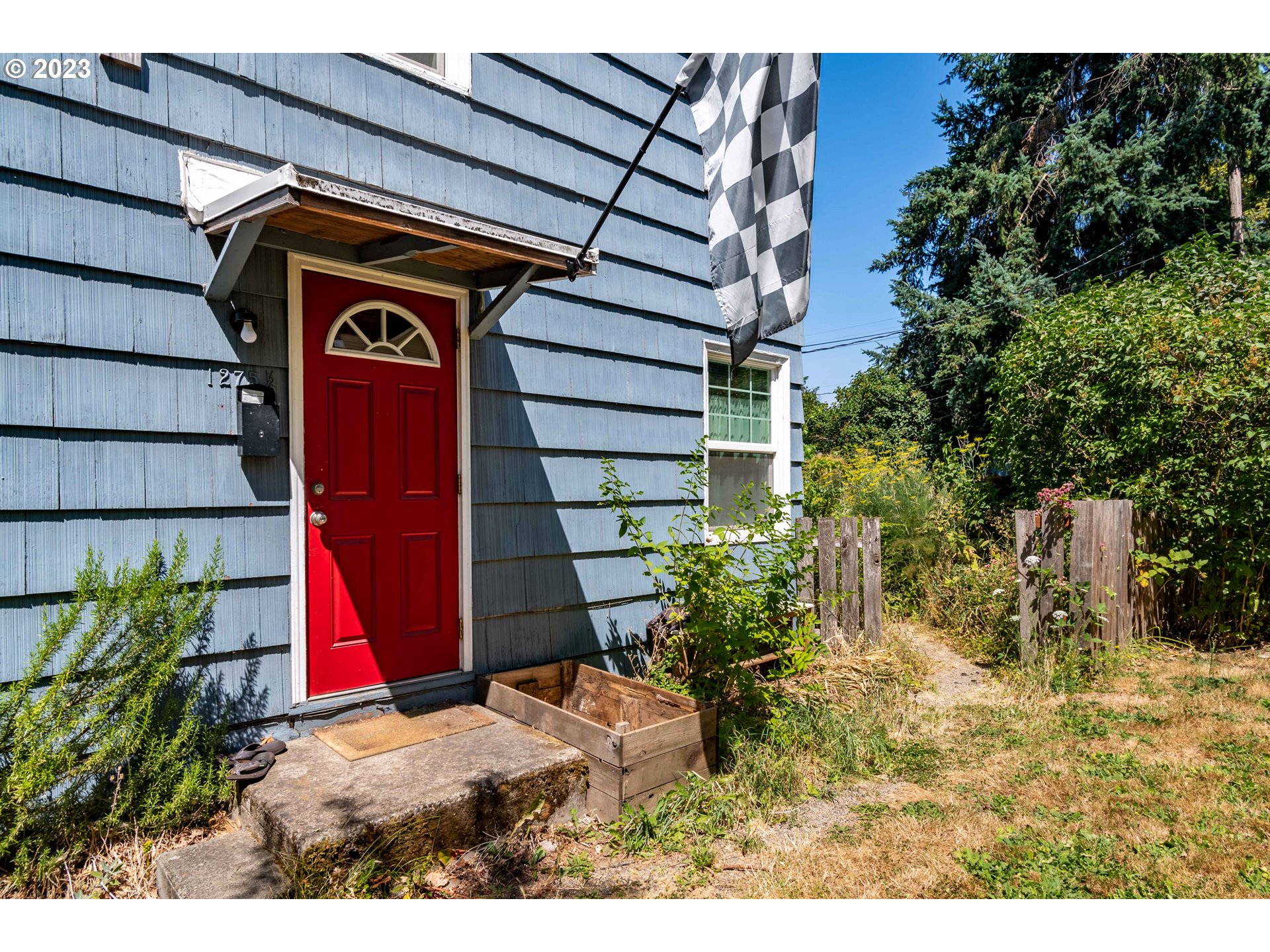 1275 West 5th Avenue Eugene, OR 97402 - Photo 16 of 31 a view of outdoor space and yard