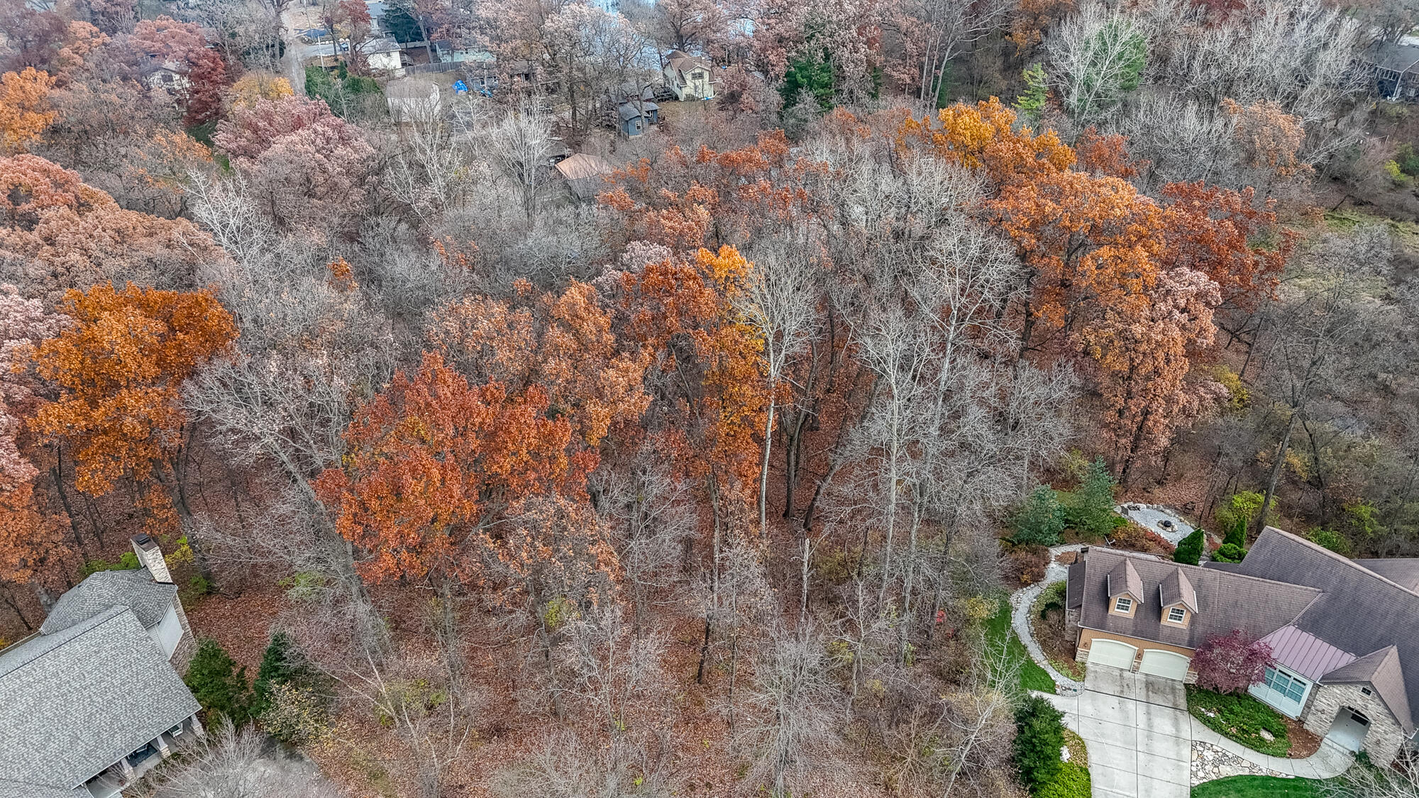 5101 Garden Gateway Road Valparaiso, IN 46383 - Photo 4 of 12 a view of an outdoor space and a yard