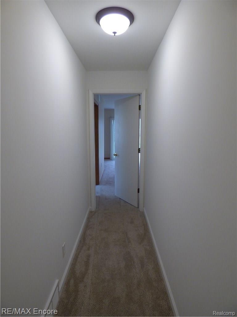 3140 Melvin Avenue Rochester, MI 48307 - Photo 15 of 30 P1030256.JPG