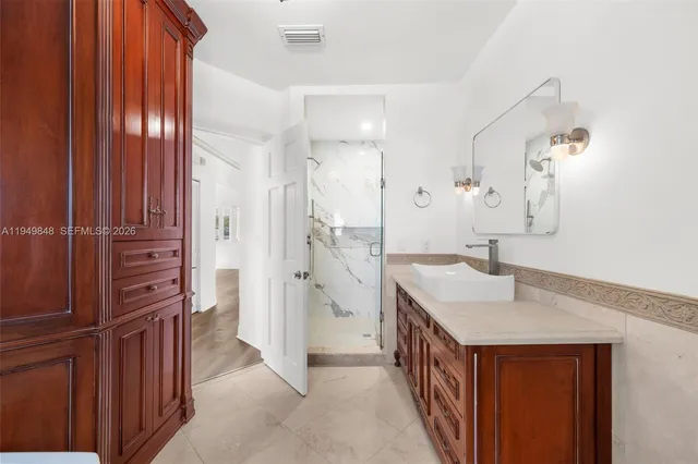 $3,500 | 3411 Southwest 27th Street, Unit 3411, Miami, FL 33133