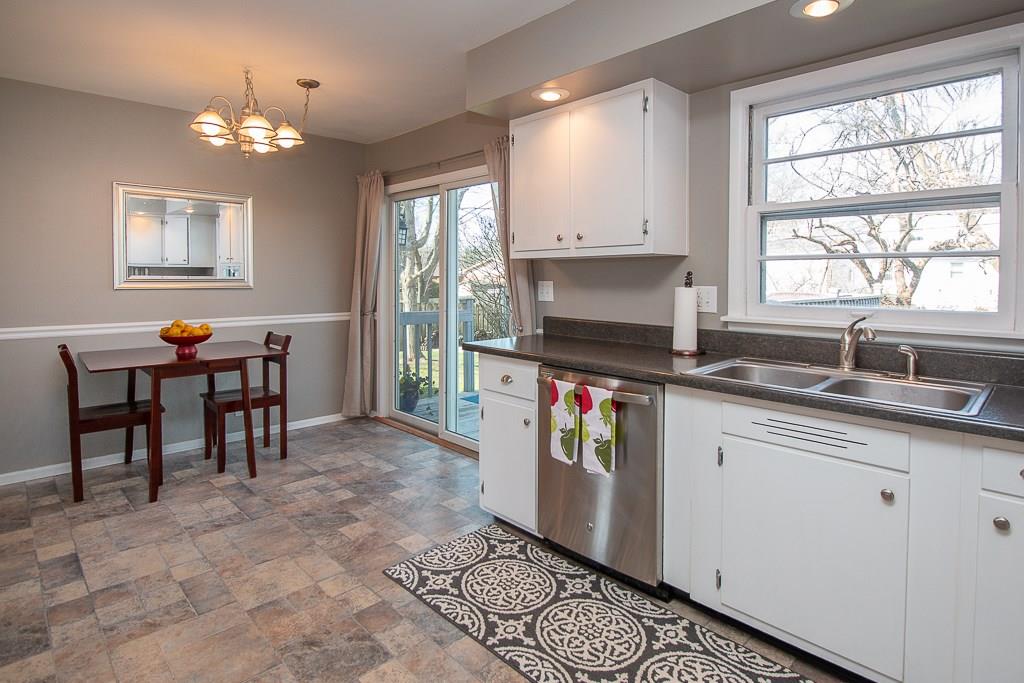 9126 Warwick Road Indianapolis, IN 46240 - Photo 11 of 33 Gallery Image 11