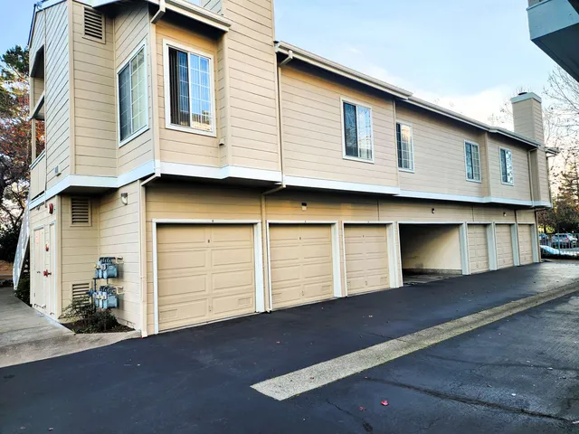 $395,000 | 1410 Thrush Avenue, Unit 3, Ashland, CA 94578