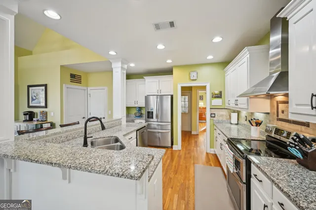 $599,900 | 572 Harbour Shores Drive, Jackson, GA 30233