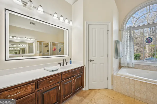 $599,900 | 572 Harbour Shores Drive, Jackson, GA 30233