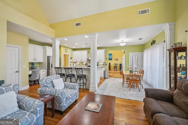 $599,900 | 572 Harbour Shores Drive, Jackson, GA 30233