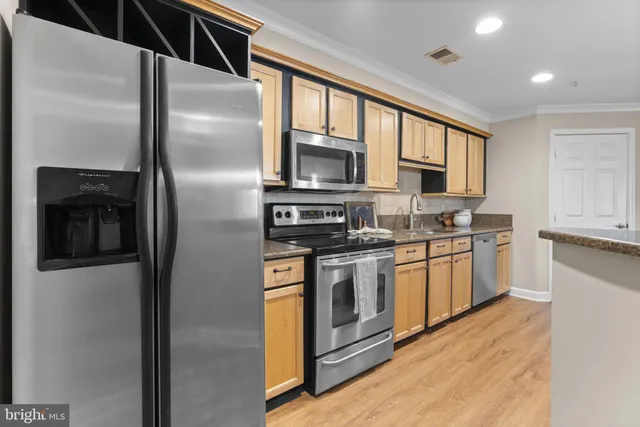 $360,000 | 633 Admiral Drive, Unit 308, Annapolis, MD 21401